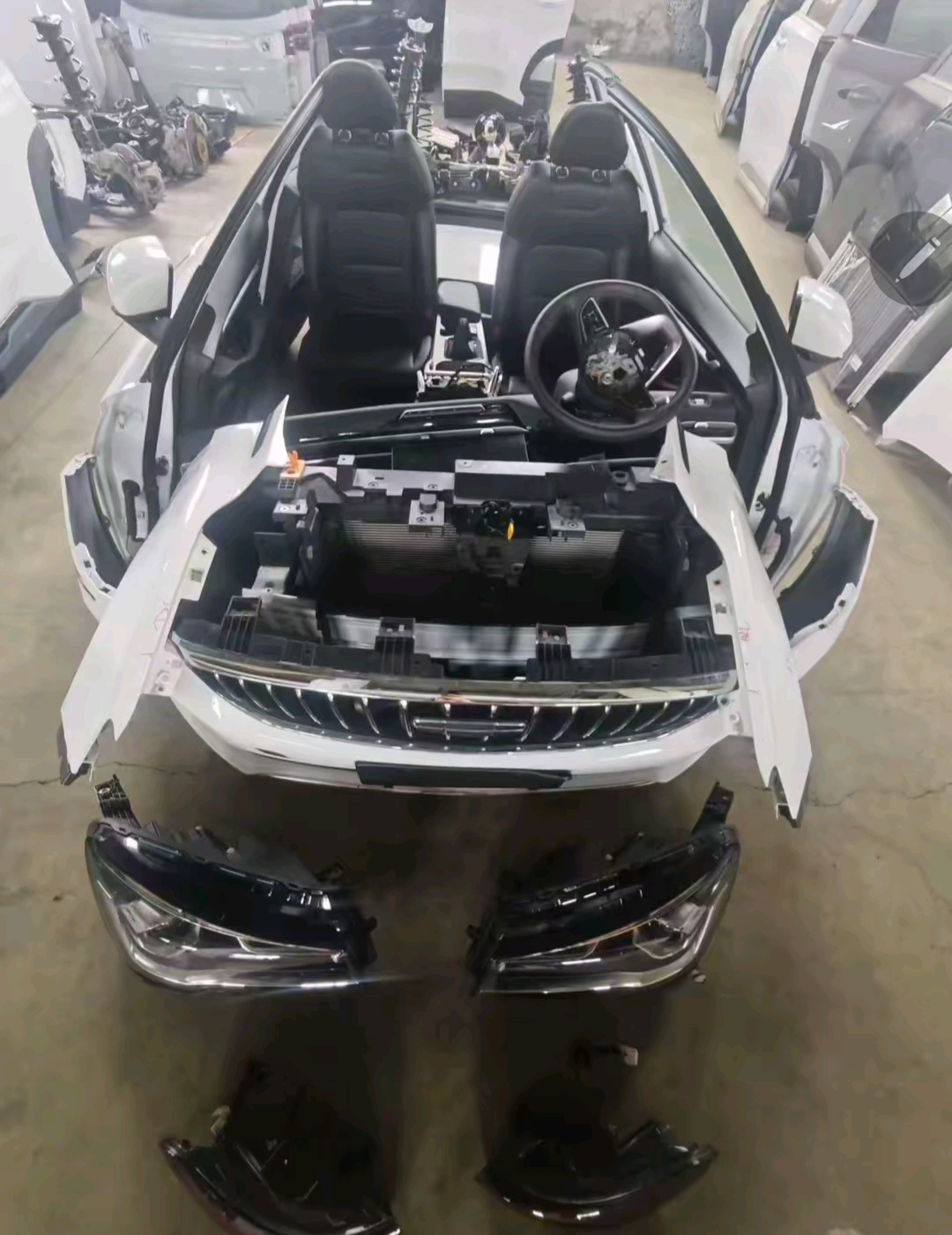Reliable bulk auto parts export with full container capacity, competitive pricing, and on-time delivery to your market.