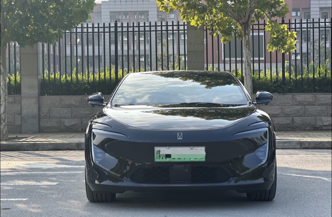 We supply quality used vehicles worldwide with transparent inspections and reliable shipping logistics.