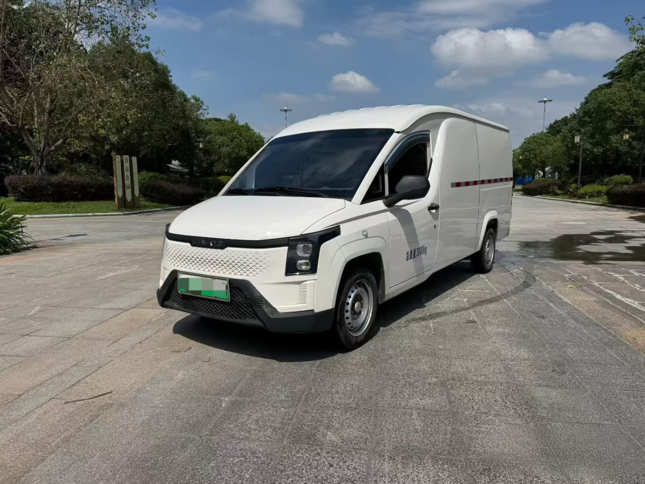 Premium electric trucks engineered for efficiency and built to exceed international durability standards.