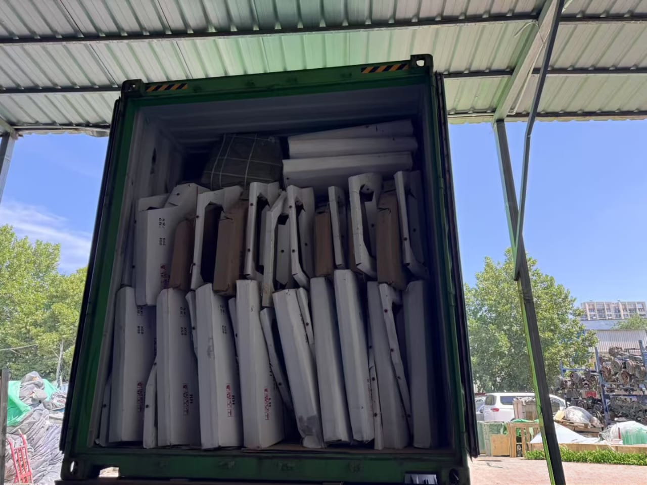 Our container vanning services ensure your auto parts arrive safely and on schedule, every shipment expertly packed and tracked.